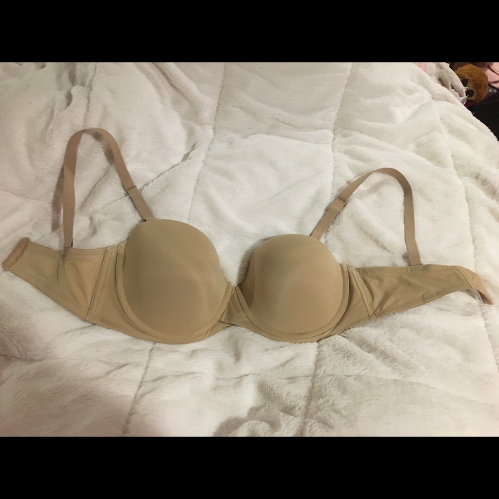 I am selling a 38DD BRA